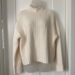 Cozy Cream Turtleneck  Cashmere Sweater, size-L